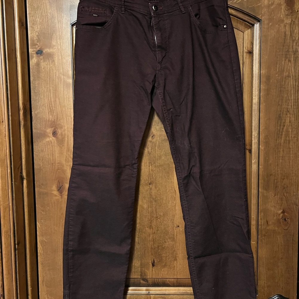 Slim Straight Jeans Brown Classic Style